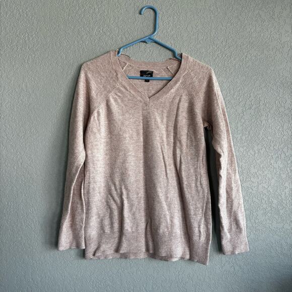 Apt 9 women’s Large Sweater Cashmere Blend Brown Tan V neck - Picture 1 of 7